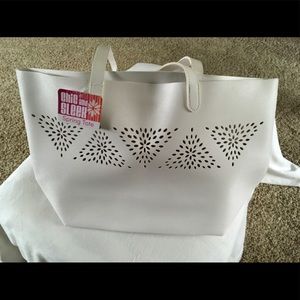 🌟Spring tote💐 great for Beach 🏖